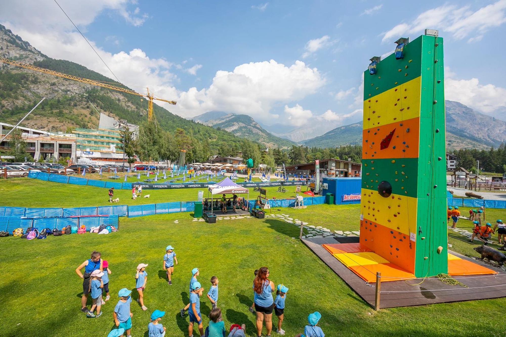 Apartment Il Rododendro Center - Happy Bardonecchia